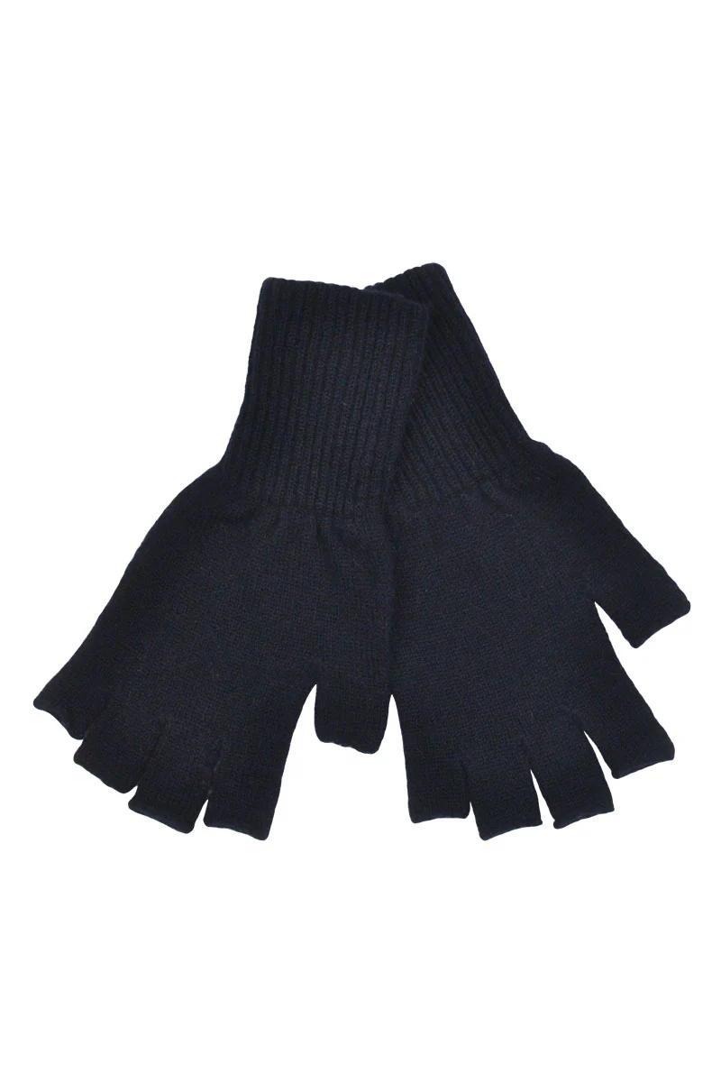 Mens Scottish Lambswool Fingerless Gloves - Image 4