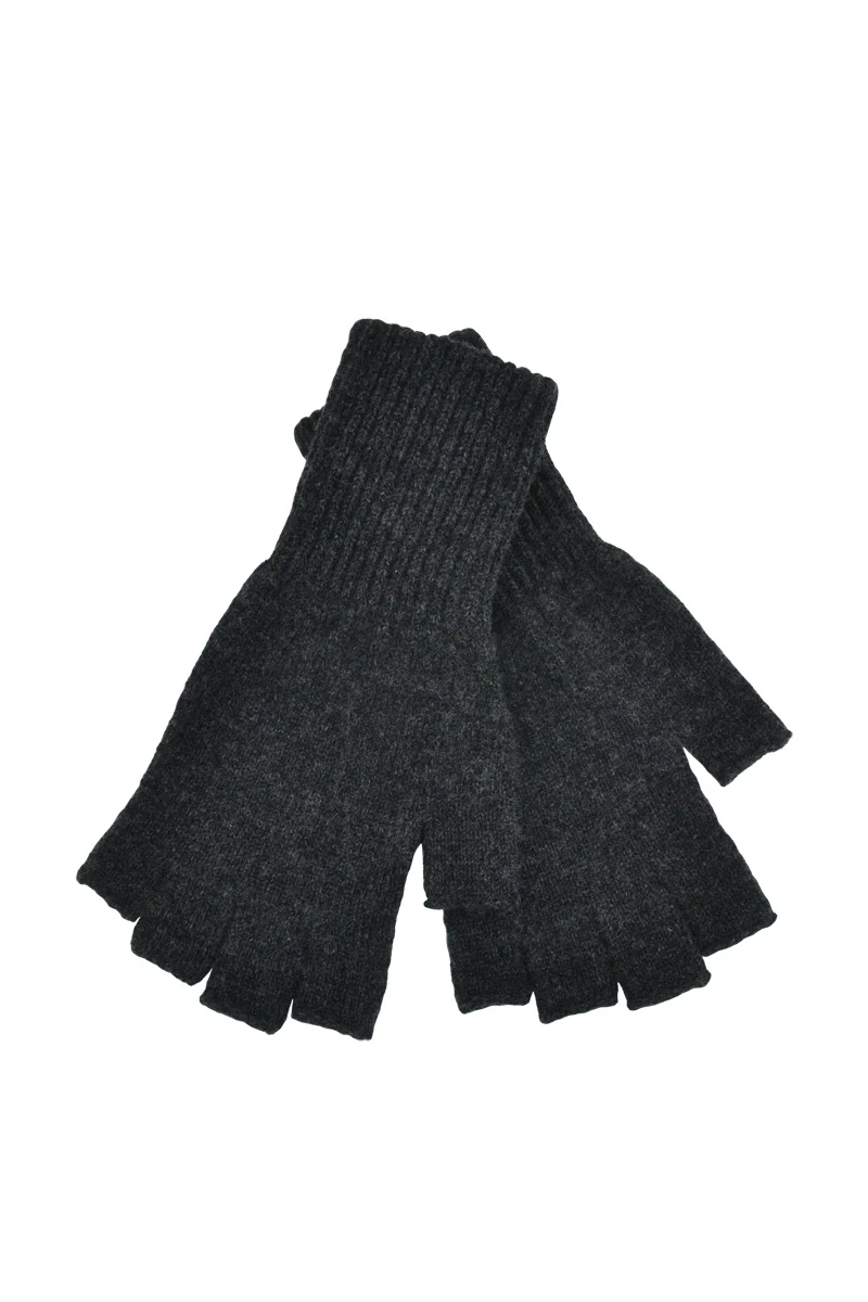 Mens Scottish Lambswool Fingerless Gloves - Image 6