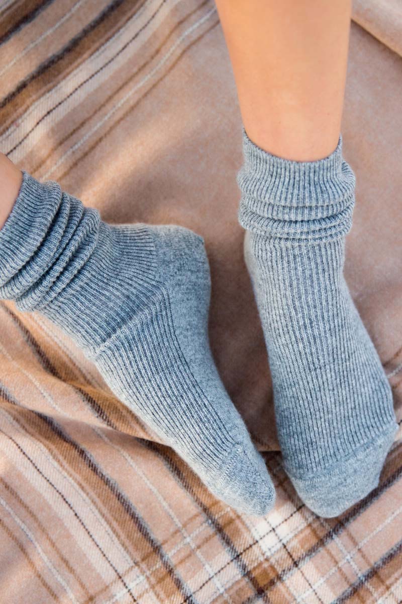 Womens Scottish Cashmere Socks - Image 9